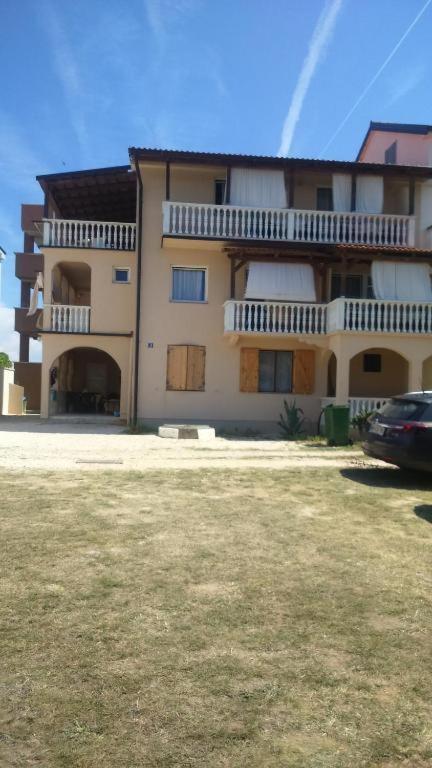 Apartments Ninske Vodice Kültér fotó