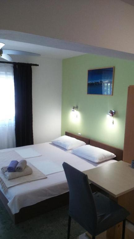 Apartments Ninske Vodice Szoba fotó